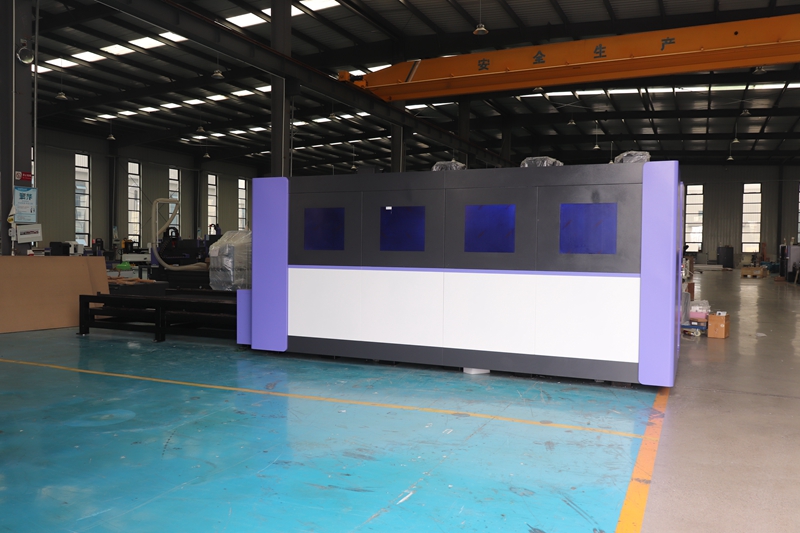 Industrial Fiber Laser Cutting Machine - ماكينة القطع المعدنية بليزر الألياف الصناعية