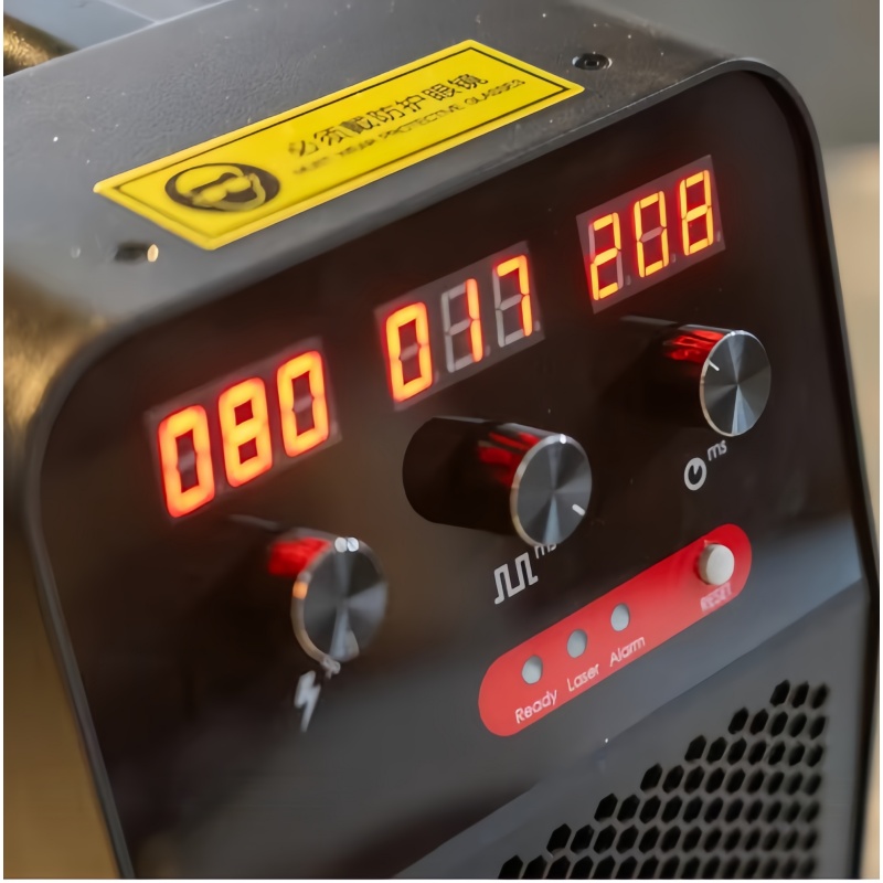 Industrial Laser Welder Price - آلة لحام ليزر محمولة صناعية مع