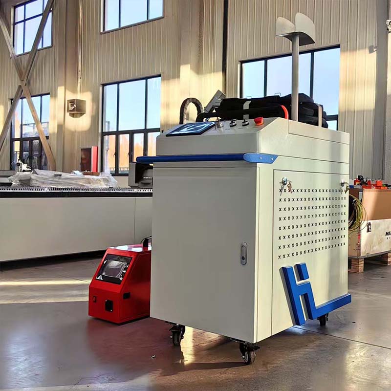Industrial Laser Applications - آلة لحام ليزر محمولة بقوة 3000