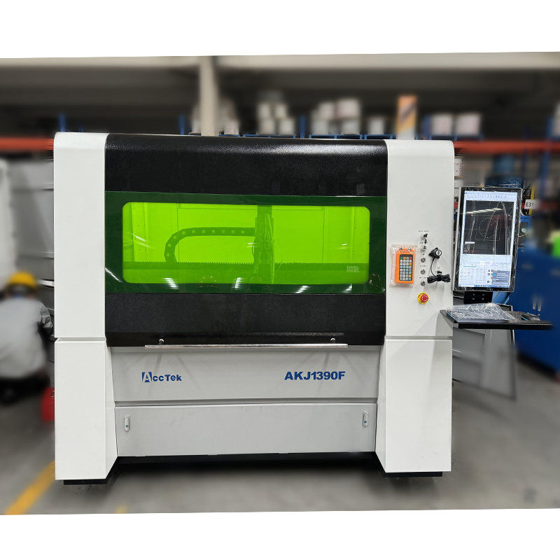JINAN CNC معدات الصناعة Raycus - مراجعة Industrial Fiber Laser Cutting Machine وسعره