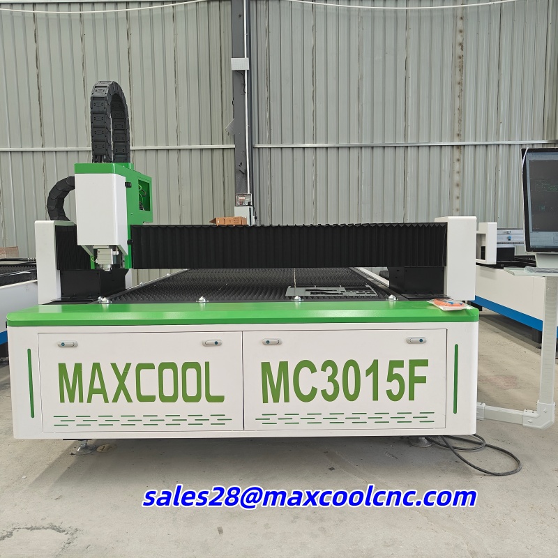 آلة قطع بالليزر الليفي عالية ا - مراجعة Metal Laser Cutter Head وسعره