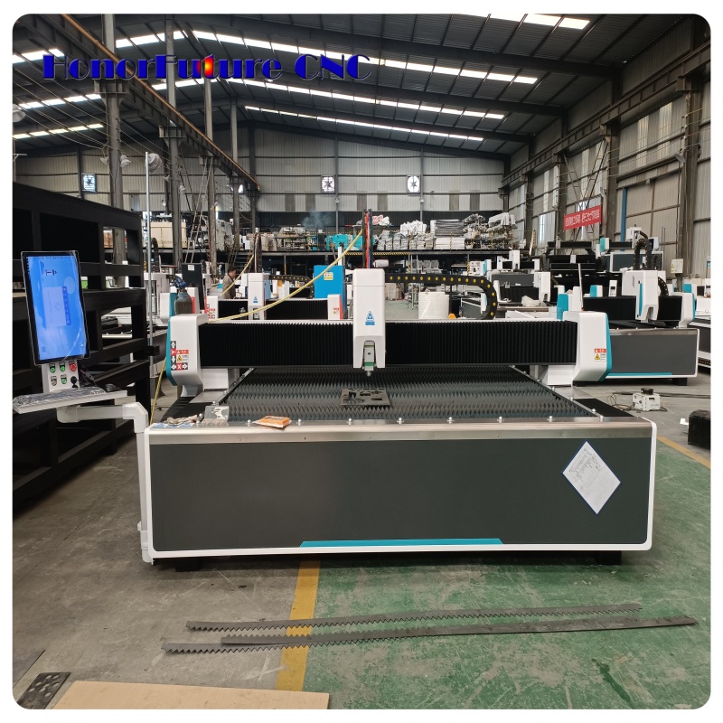 آلة قطع بالليزر الليفي قوية مع - مراجعة Industrial Fiber Laser Cutting Machine وسعره