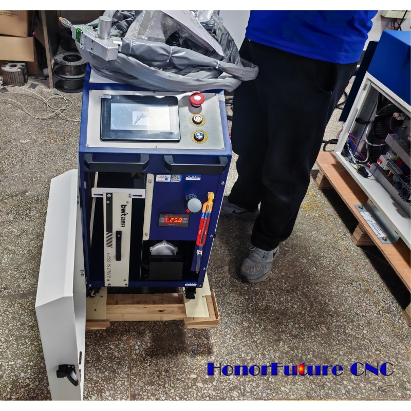 آلة تنظيف بالليزر الصناعية بقو - مراجعة Industrial Fiber Laser Cutting Machine وسعره